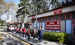 Minikler trafiği eğlenerek öğreniyor