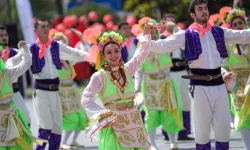 19 Mayıs coşkusu İzmir’i sardı