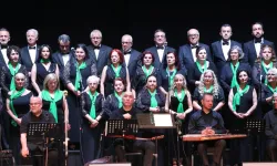 İzmit Belediyesi Türk Sanat Müziği Korosundan muhteşem konser 