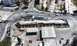 Hastane yolcuları için İzmir'de özel yaya tüneli