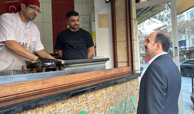 Konya'da Başkan Altay şehir merkezinde esnafları ziyaret etti