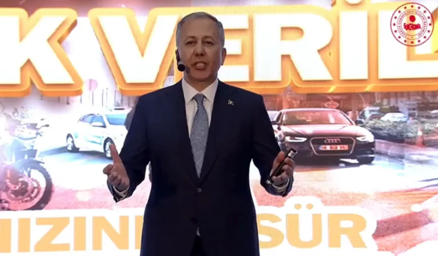 Bakan Yerlikaya 9 günlük tatilin 14 günlük trafik tedbirlerini açıkladı... Yolun sonu bayram olsun