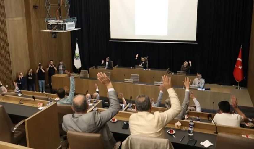 Bursa İnegöl'ün 2024 faaliyetlerine oy çokluğu kabul