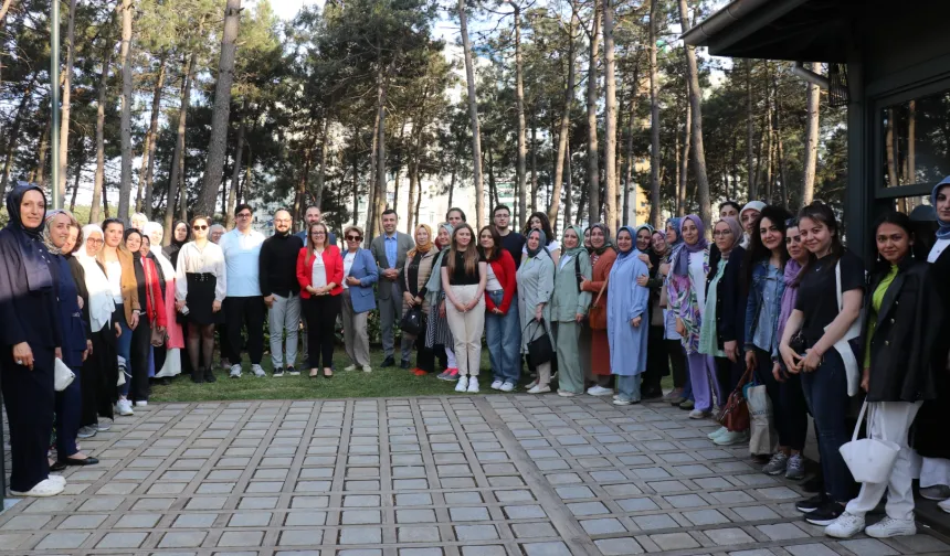 Üsküdar Üniversitesi, "Bilim Kafe Buluşmaları" ile bilimi halkla buluşturdu